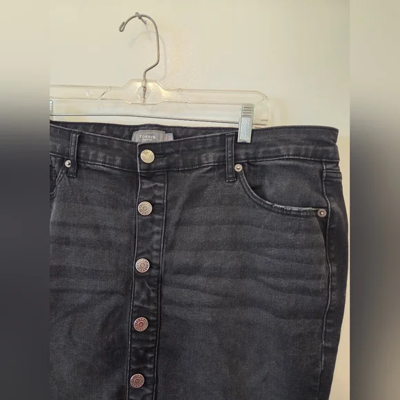 Torrid Black Denim Jean Skirt Stretchy Buttons Size 14 Midi American Modest - Picture 4 of 8